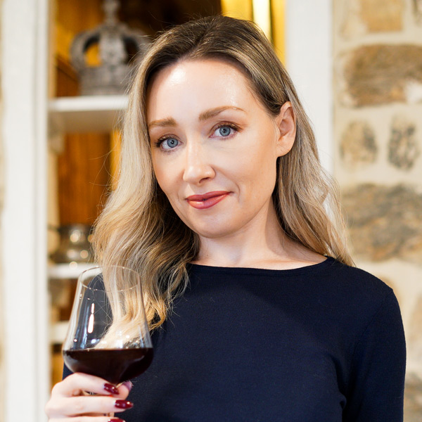 Amanda McCrossin, Certified Sommelier, Wine Personality and Podcast Host